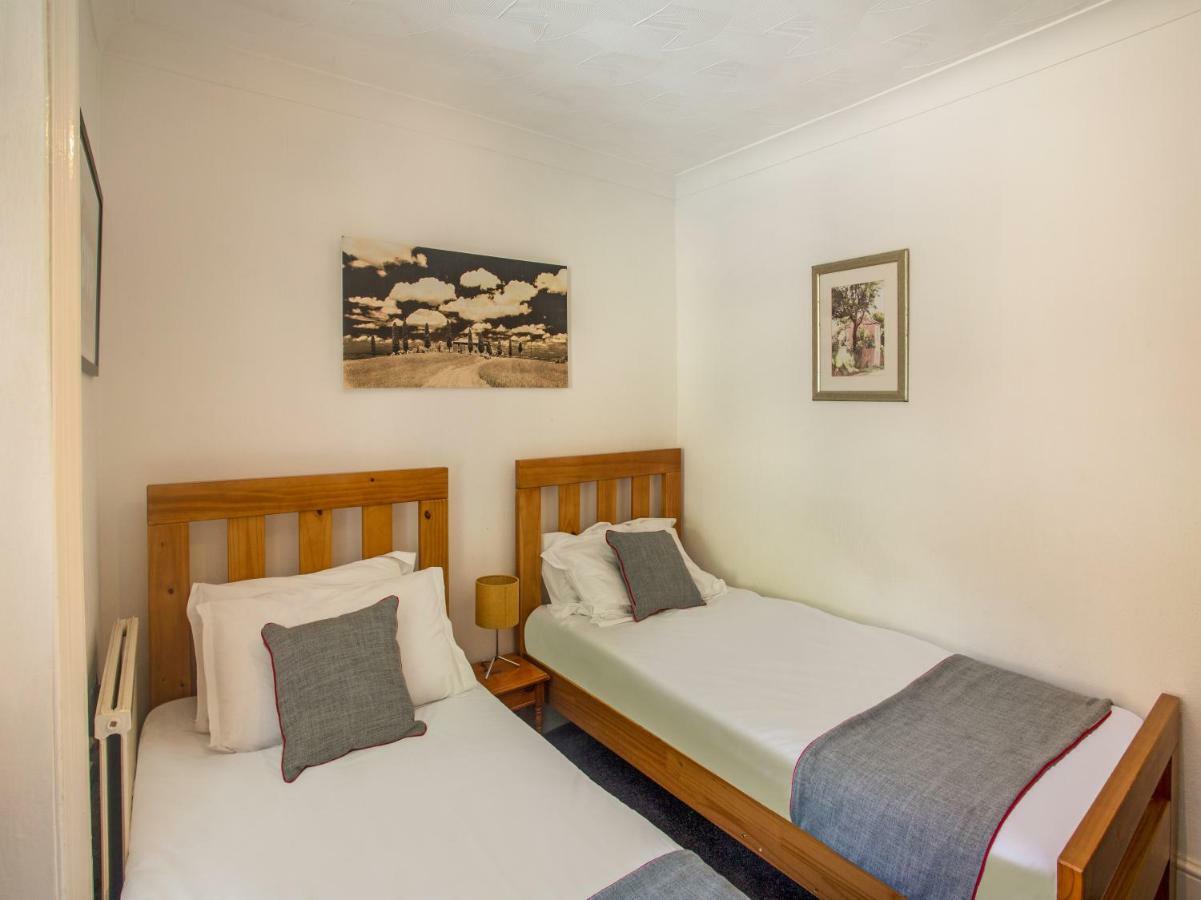 ברייטון Oyo Avalon Lifestyle Guest House מראה חיצוני תמונה