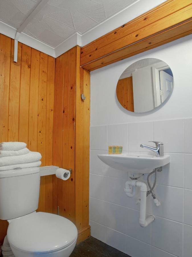 ברייטון Oyo Avalon Lifestyle Guest House מראה חיצוני תמונה