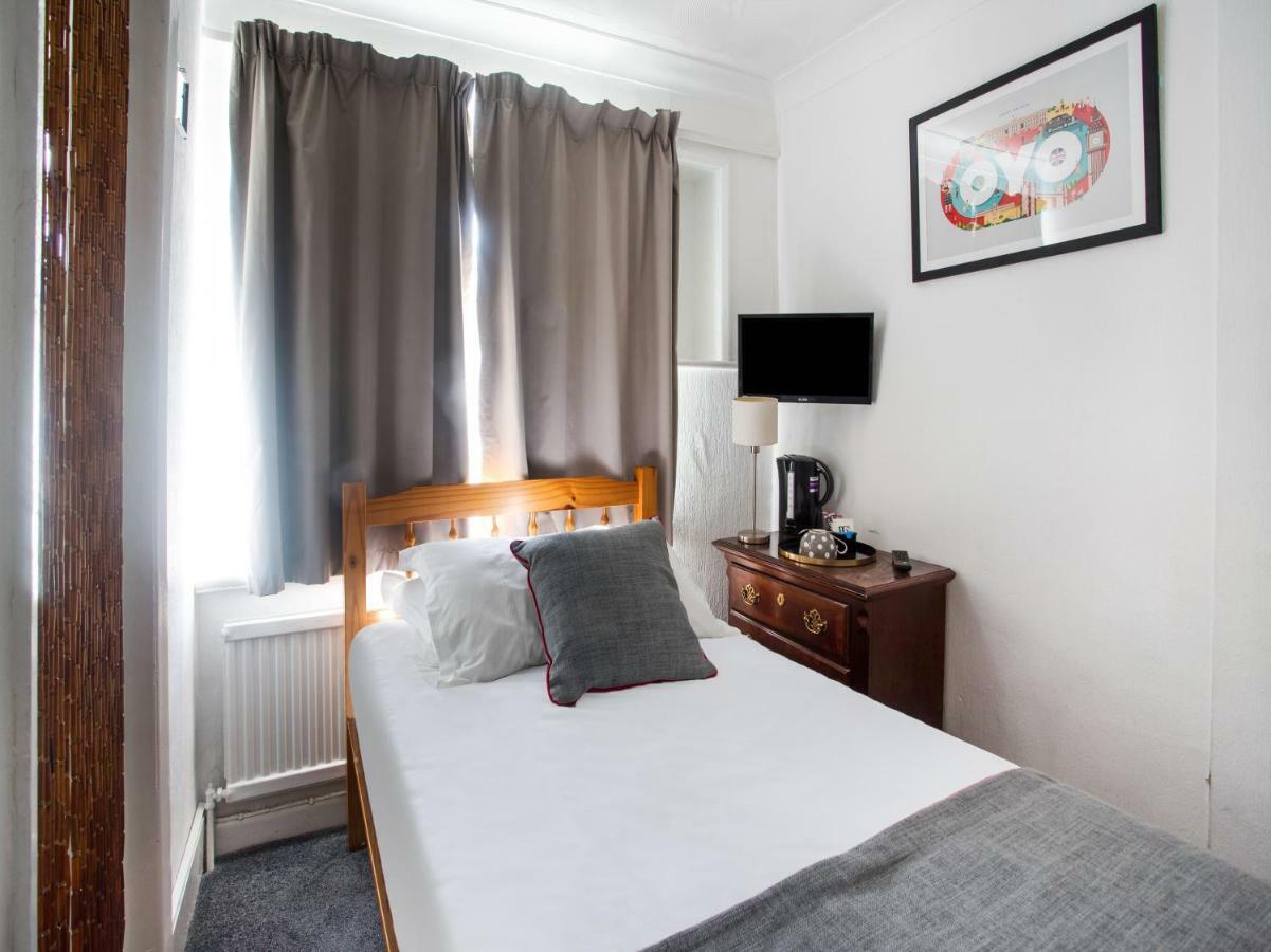 ברייטון Oyo Avalon Lifestyle Guest House מראה חיצוני תמונה