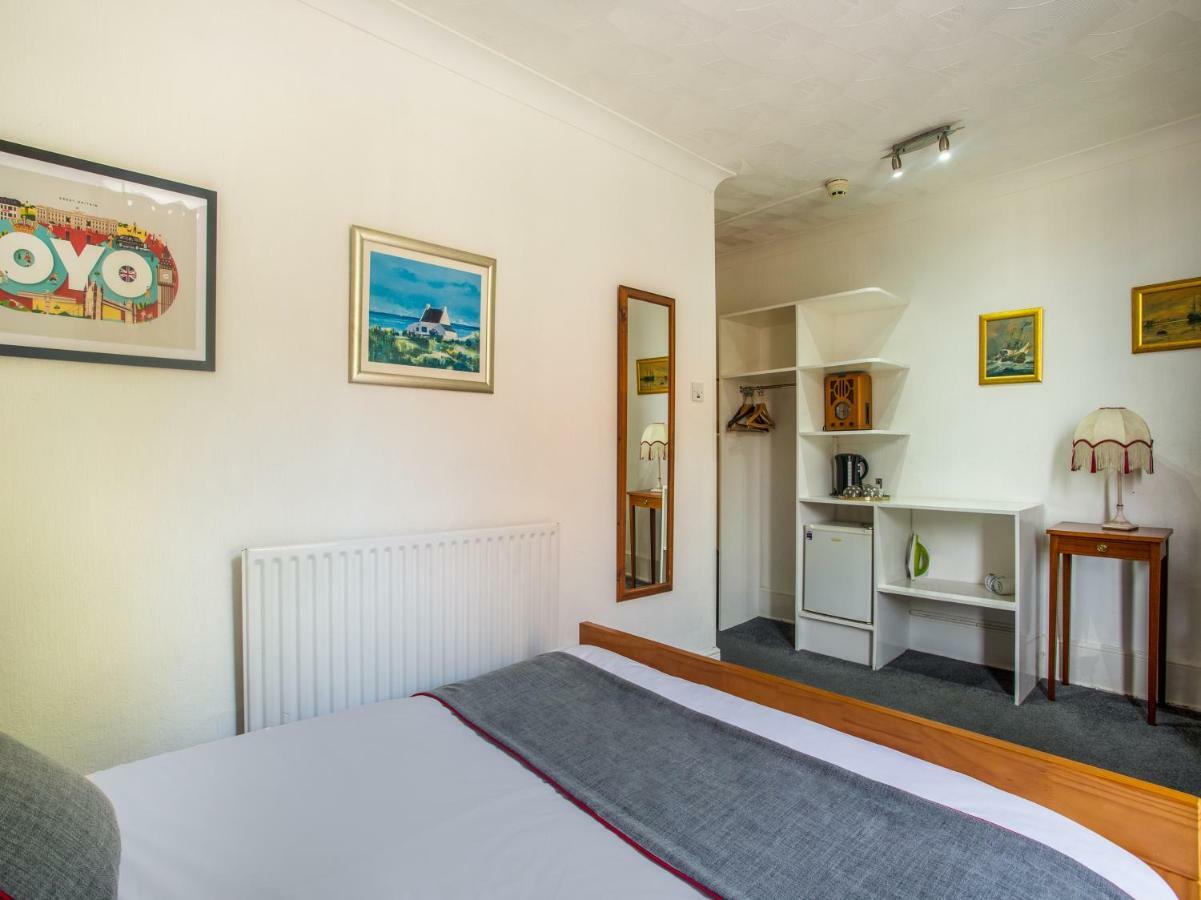 ברייטון Oyo Avalon Lifestyle Guest House מראה חיצוני תמונה