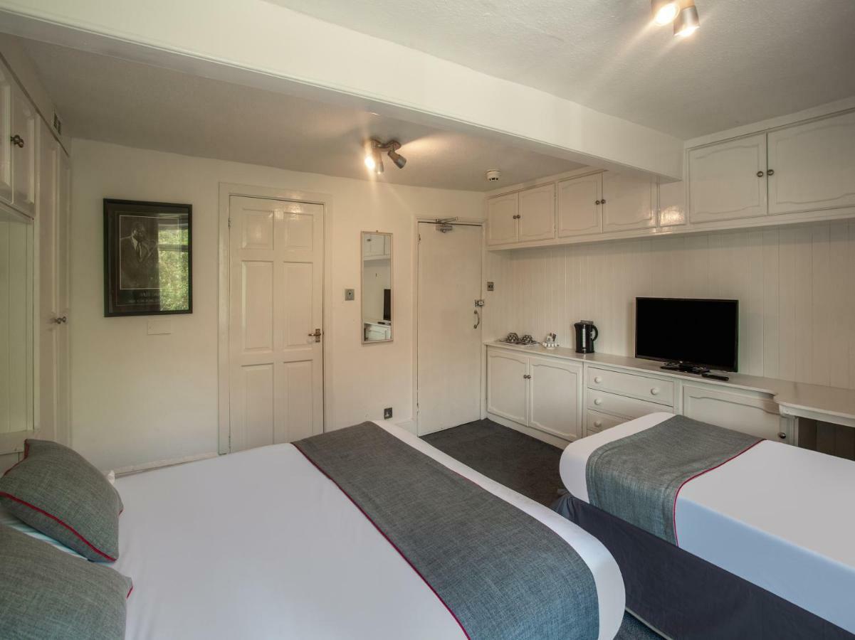 ברייטון Oyo Avalon Lifestyle Guest House מראה חיצוני תמונה